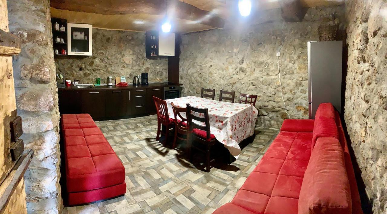 Цяла Ваканционна Къща- Florina Houses Hotel Goranovtsi Exterior photo